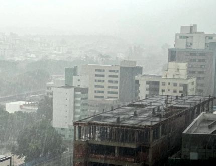 defesa-civil-de-minas-faz-tardio-alerta-para-tempestade-com-raios-e-ventos-fortes-em-divinopolis-e-varias-cidades-nas-proximas-horas