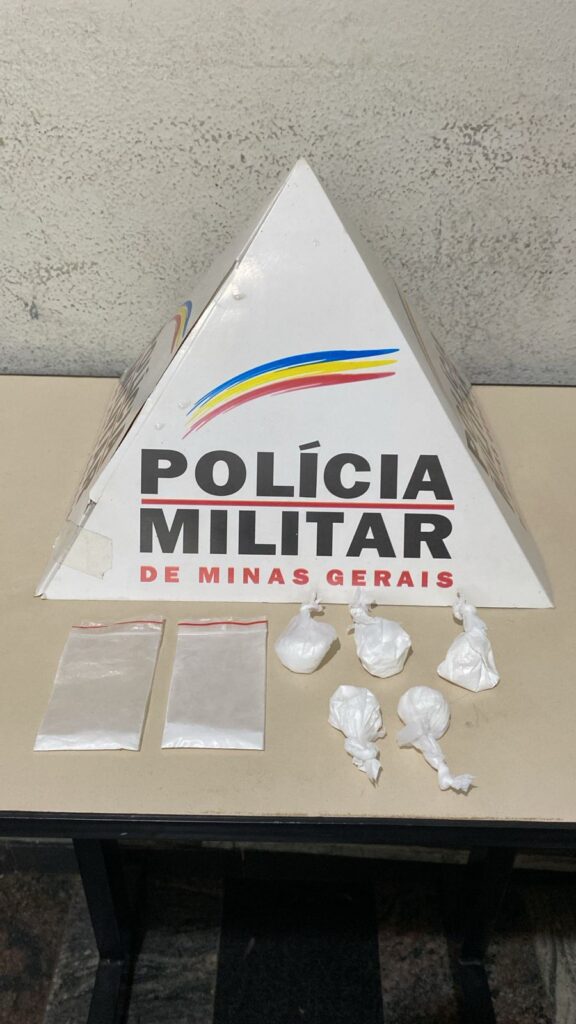 policia-militar-prende-homem-por-trafico-de-drogas,-resistencia-e-desacato-em-itapecerica