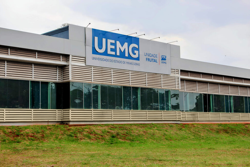 uemg-abre-inscricoes-para-o-vestibular-2026-com-cerca-de-5-mil-vagas-em-todo-o-estado