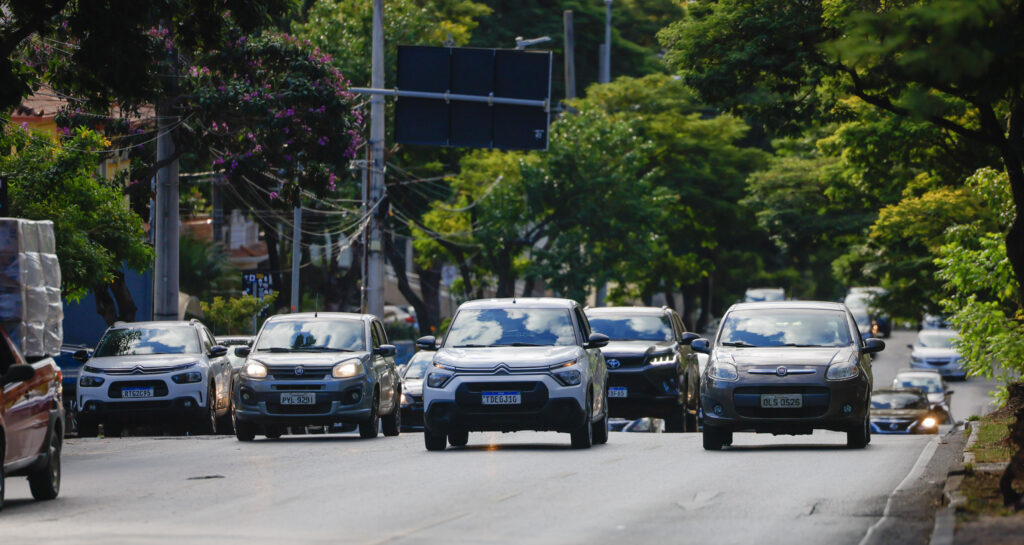 governo-de-minas-agiliza-compra-e-venda-de-veiculos-usados-negociados-por-revendedoras-com-processo-100%-digital