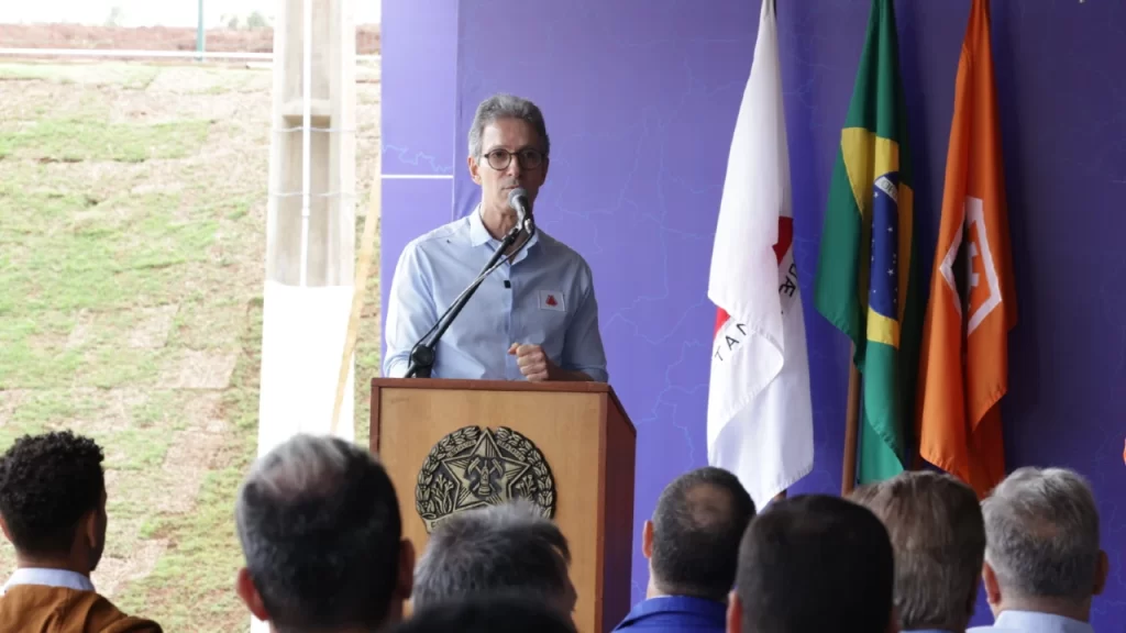 zema-volta-a-defender-privatizacao-da-copasa-e-cemig-e-critica-politicagem