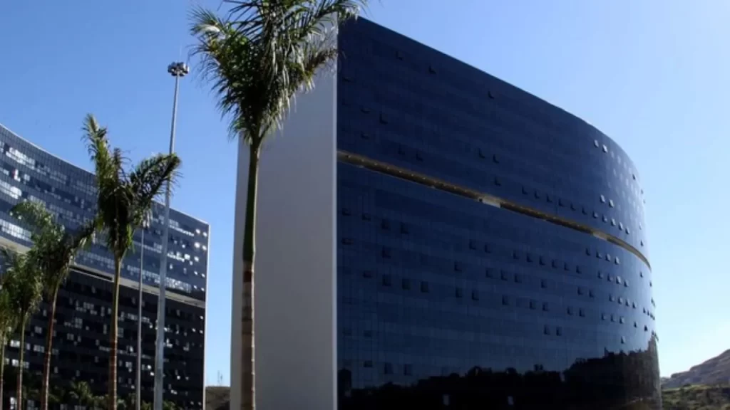 governo-de-minas-confirma-pagamento-do-13o-salario-dos-servidores-estaduais