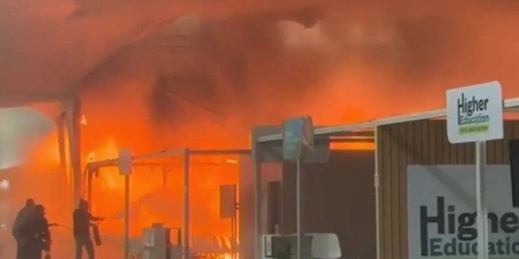 incendio-assusta-delegacoes-e-interrompe-atividades-na-cop30-em-belem