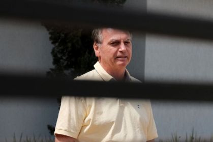 bolsonaro-e-preso-apos-violar-tornozeleira-e-pf-apontar-risco-de-fuga-durante-vigilia-convocada-pelo-filho