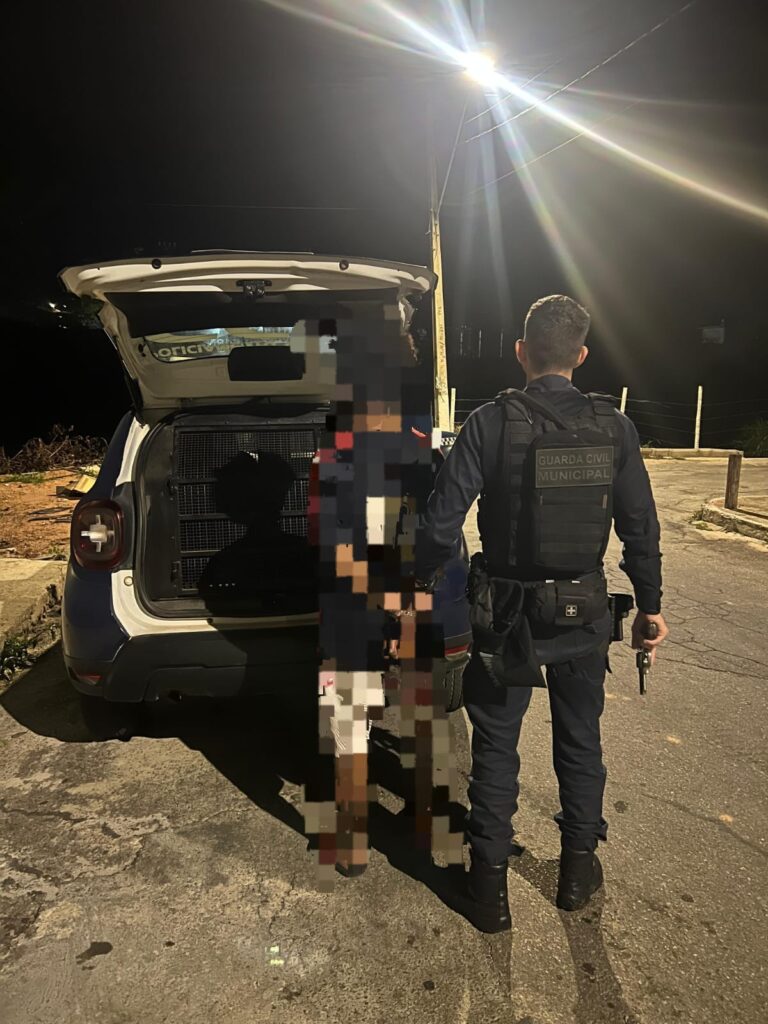 guarda-civil-de-nova-serrana-prende-jovem-com-arsenal-de-drogas-escondido-em-casa