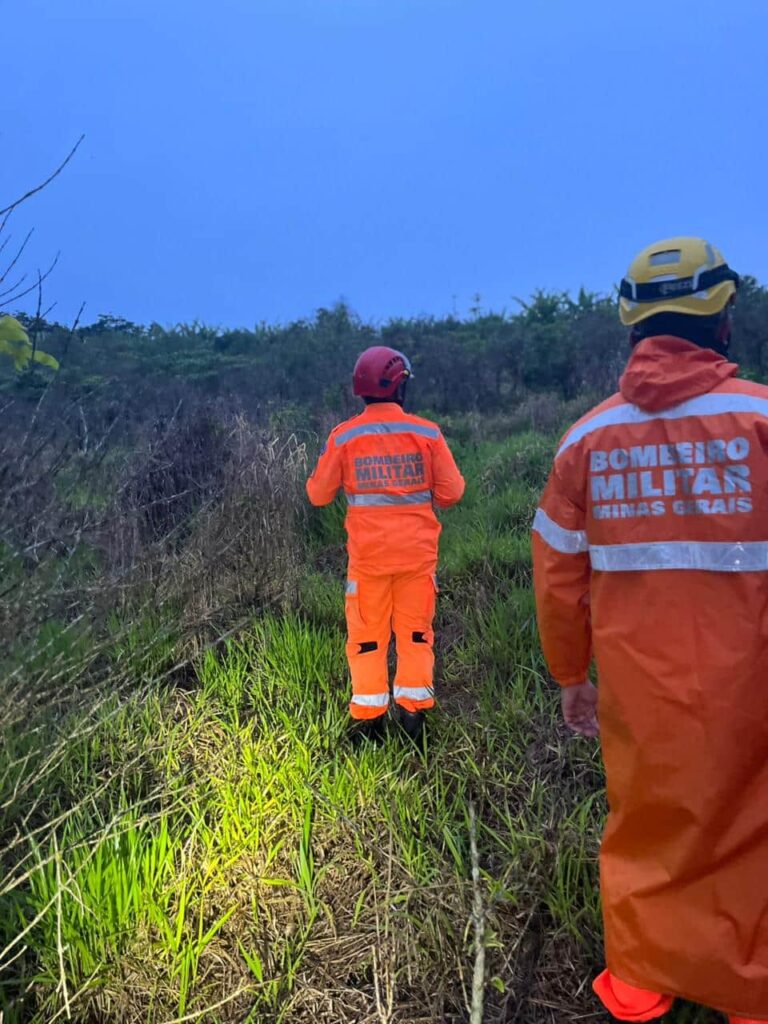 bombeiros-encontram-idosa-desaparecida-apos-buscas-na-zona-rural-de-oliveira;-veja-o-video
