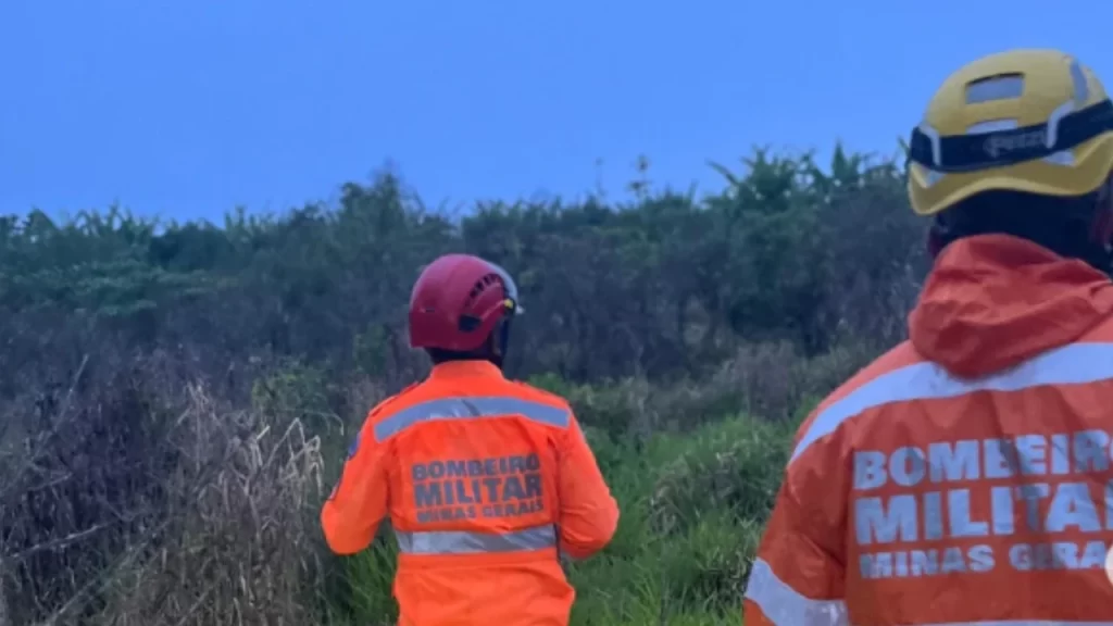 idosa-de-72-anos-e-encontrada-apos-operacao-de-busca-do-corpo-de-bombeiros-em-oliveira