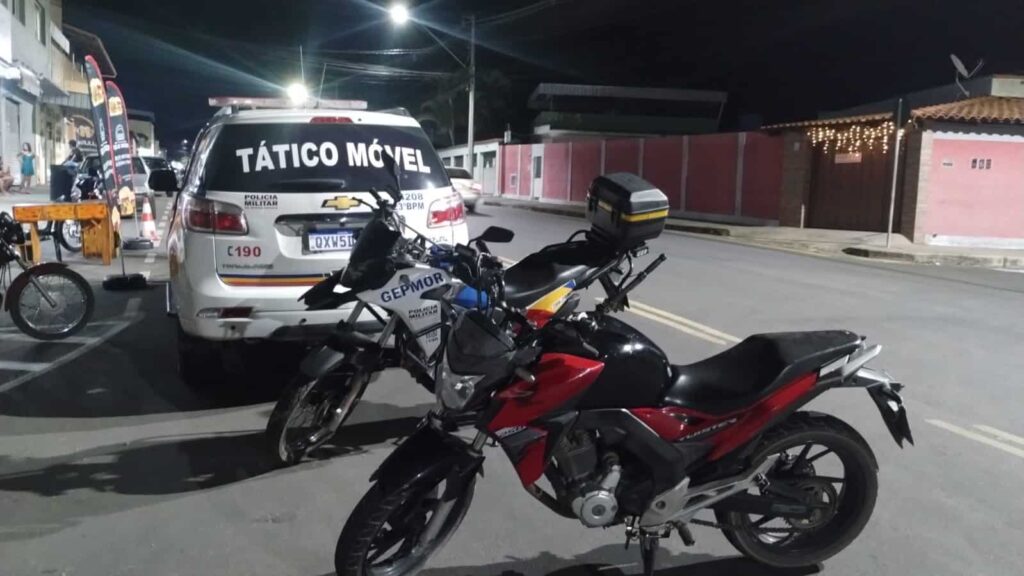 final-de-semana-termina-com-veiculos-furtados-recuperados-e-motocicleta-clonada-apreendida-em-divinopolis