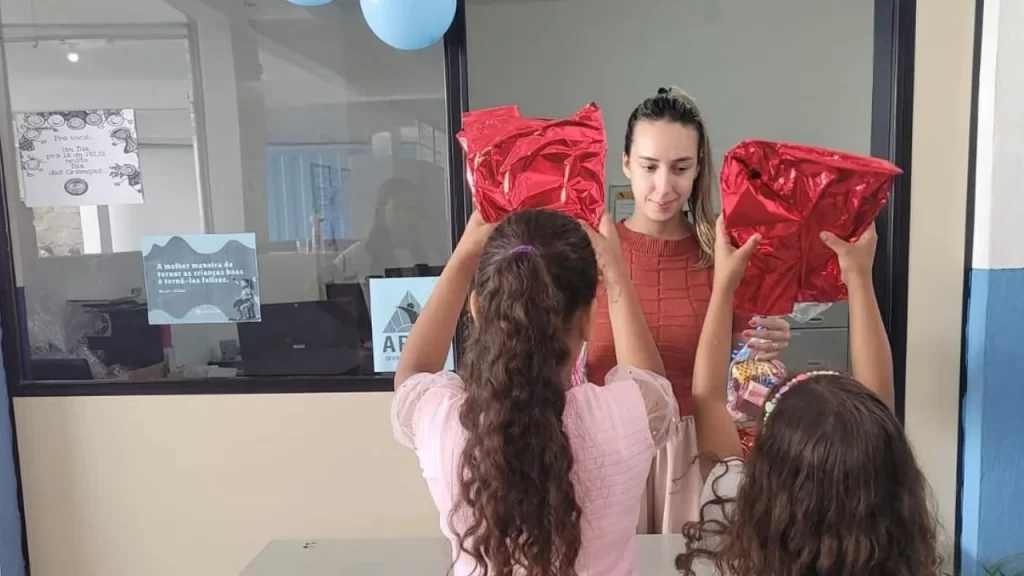 apac-divinopolis-lanca-campanha-“natal-solidario”-para-presentear-filhos-de-recuperandos