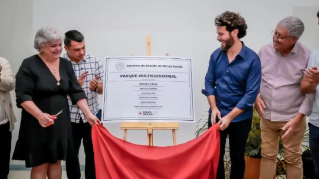 governo-de-minas-entrega-sala-multissensorial-a-apae-de-para-de-minas