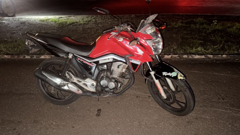 colisao-entre-carro-e-motocicleta-deixa-motociclista-ferido-na-mg-431-em-itauna