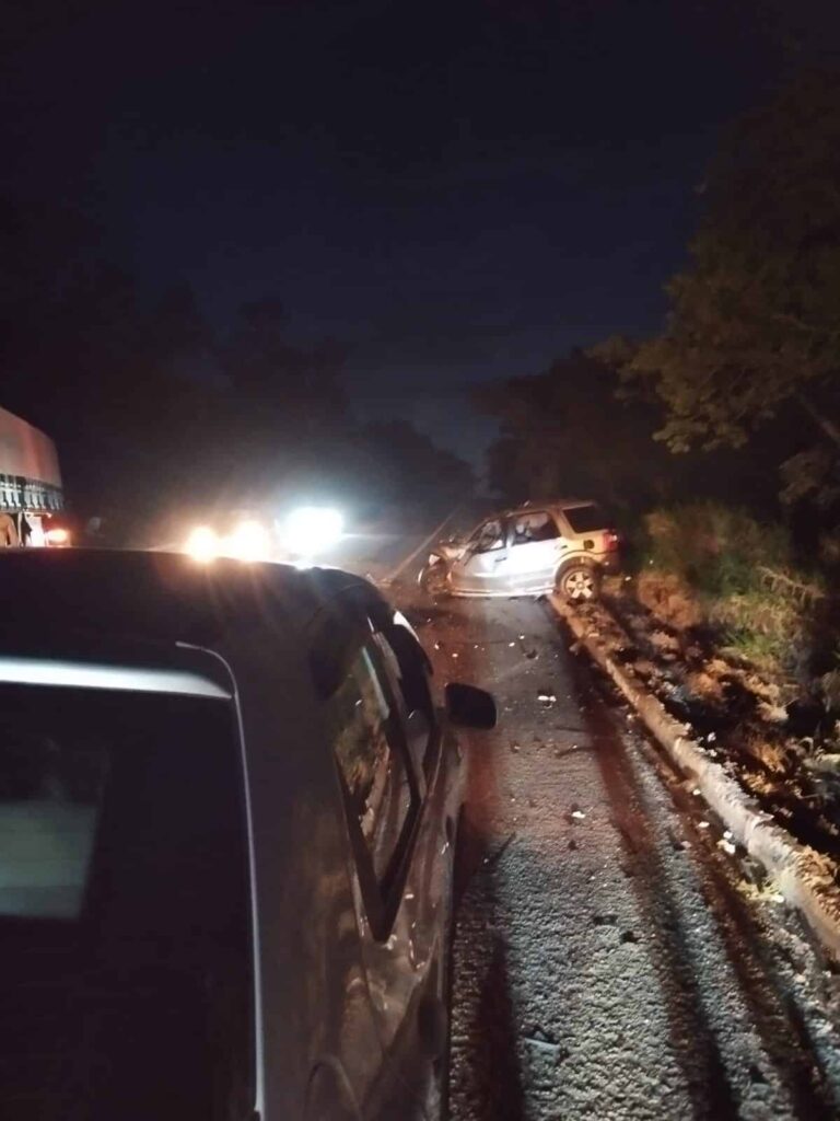 grave-acidente-na-br-494-causa-mortes-entre-divinopolis-e-marilandia;-veja-o-video