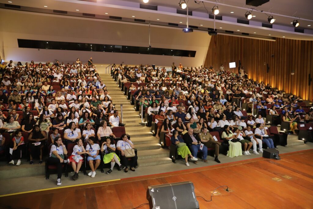minas-gerais-celebra-avancos-e-entrega-premio-para-destaques-do-programa-jovens-mineiros-sustentaveis