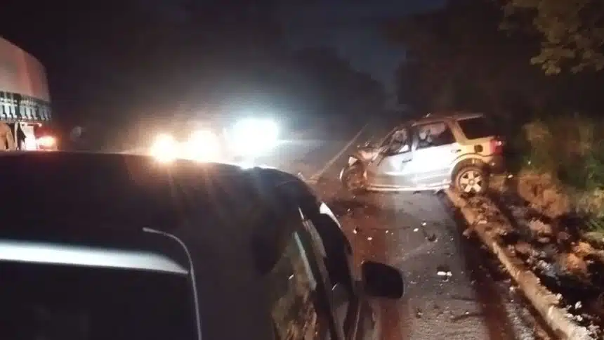 colisao-brutal-na-br-494-deixa-dois-homens-mortos-entre-divinopolis-e-marilandia