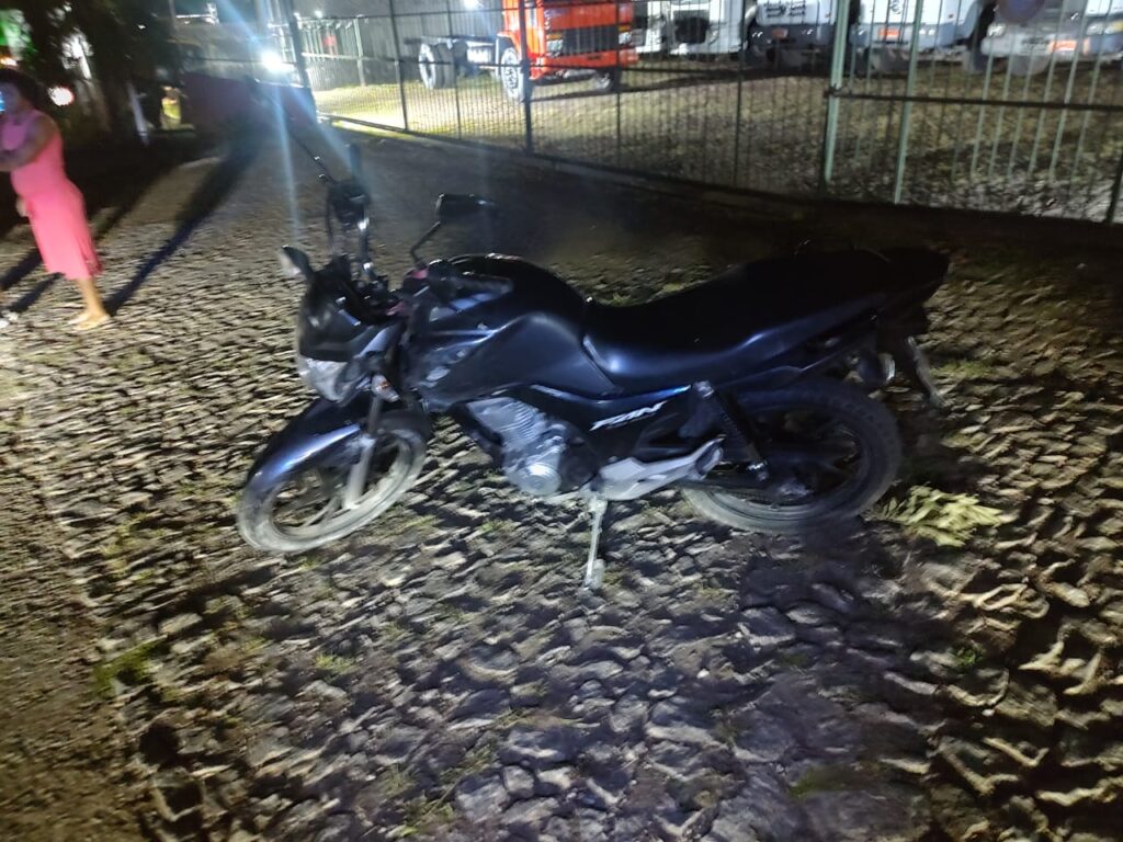 casal-fica-ferido-apos-motociclista-perder-controle-e-tombar-na-mg-050-em-divinopolis