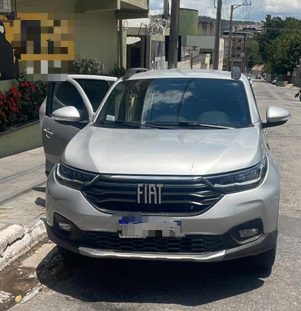veiculo-furtado-em-divinopolis-e-encontrado-em-nova-serrana-e-motorista-acaba-preso-pela-pm