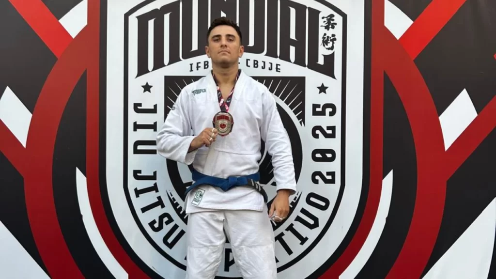 atleta-de-divinopolis-brilha-e-leva-2o-lugar-no-mundial-de-jiu-jitsu