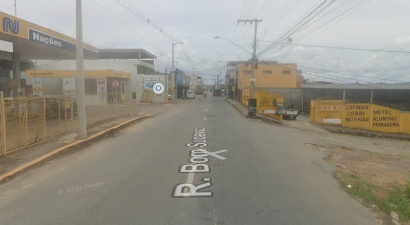 trecho-da-rua-bom-sucesso-em-divinopolis-esta-interditado-para-obras-de-drenagem