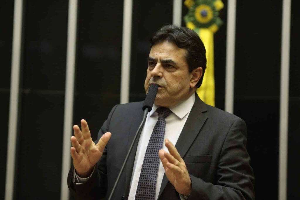 deputado-domingos-savio-critica-decisao-de-gilmar-mendes:-“estao-com-medo-de-renovacao-no-senado”