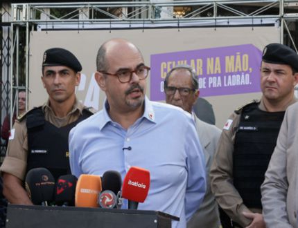 “fica-ativo-so!”-marca-operacao-natalina-de-seguranca-publica-com-a-presenca-de-mateus-simoes-em-minas-gerais