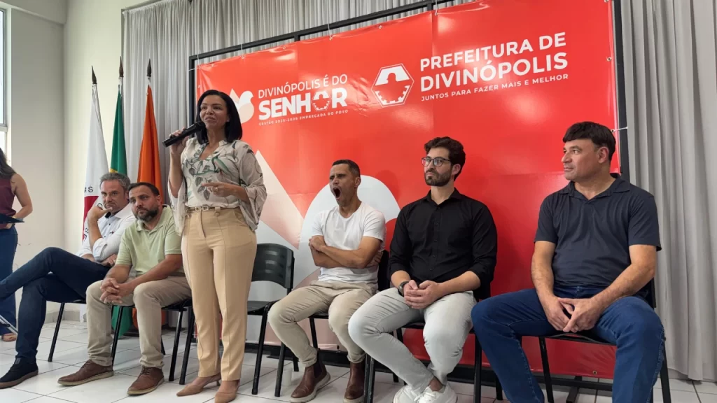 divinopolis-anuncia-megainvestimento-bilionario-e-5-mil-vagas-de-emprego