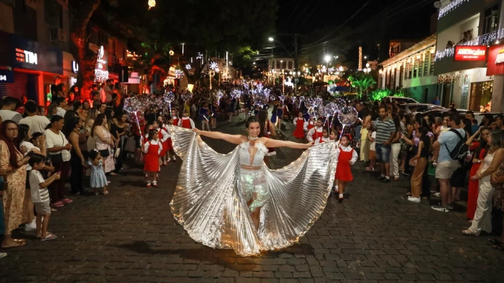 natal-iluminado-itapecerica-2025-segue-com-ampla-programacao-cultural