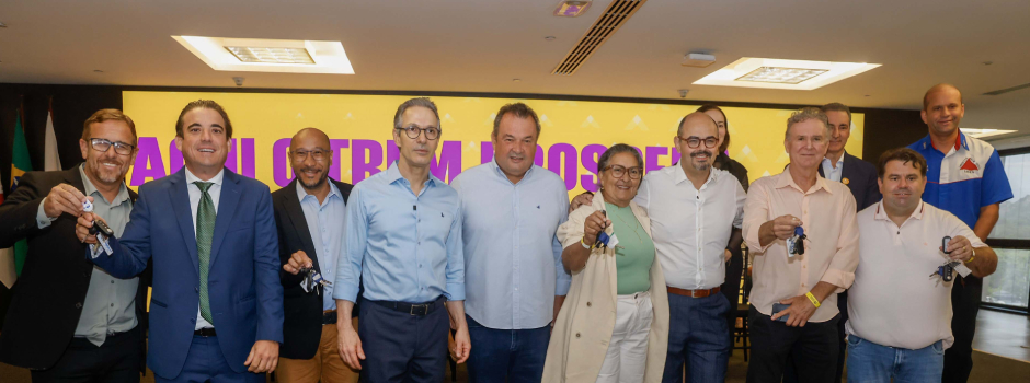 governo-de-minas-entrega-equipamentos-de-infraestrutura-rural-a-38-municipios-atingidos-pelo-rompimento-da-barragem-de-fundao,-em-mariana