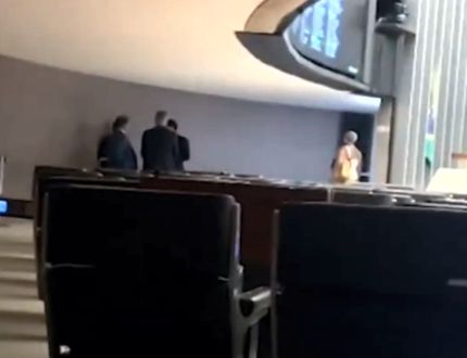 escandalo:-video-de-o-globo-revela,-ao-vivo-e-em-cores,-negociata-explicita-no-congresso-nacional