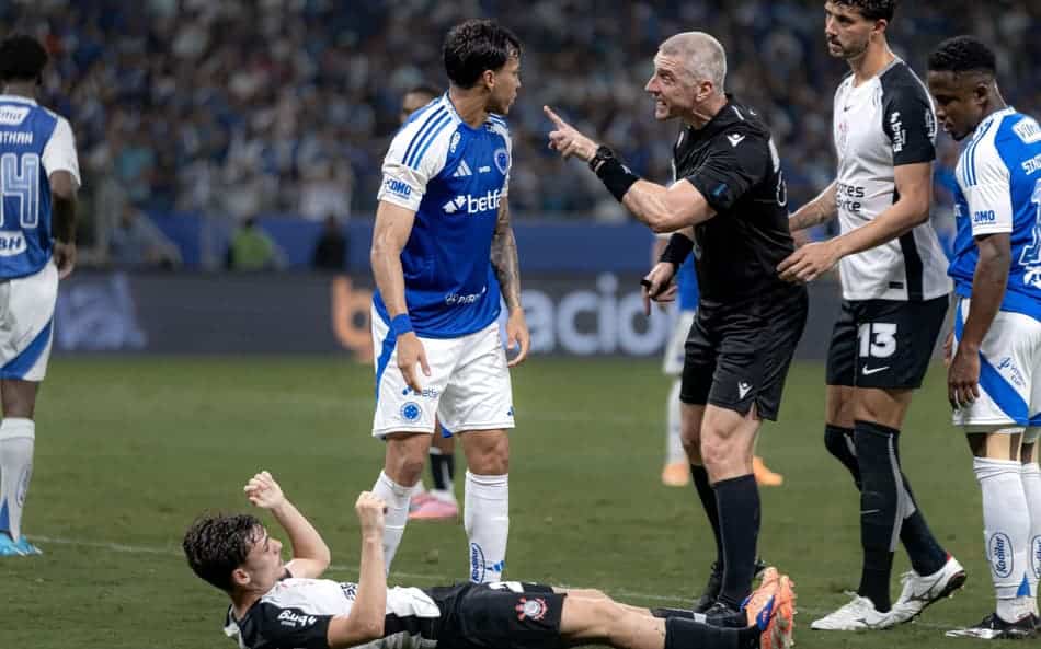 veja-em-detalhes-o-gol-irregular-do-corinthians-contra-o-cruzeiro-no-jogo-de-ida-da-final-da-copa-do-brasil