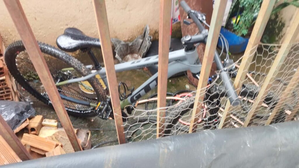 pm-recupera-bicicleta-furtada-em-predio-residencial-no-bairro-manoel-valinhas-em-divinopolis