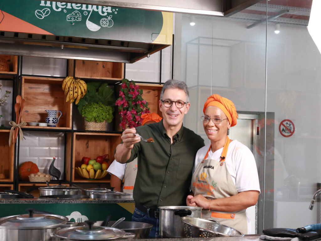 alessandra-de-oliveira-e-campea-do-programa-de-tv-mestres-da-merenda