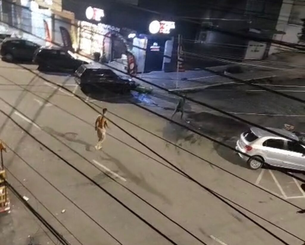 barulho,-brigas,-drogas-e-confusao-revoltam-moradores-do-centro-de-divinopolis;-veja-os-videos