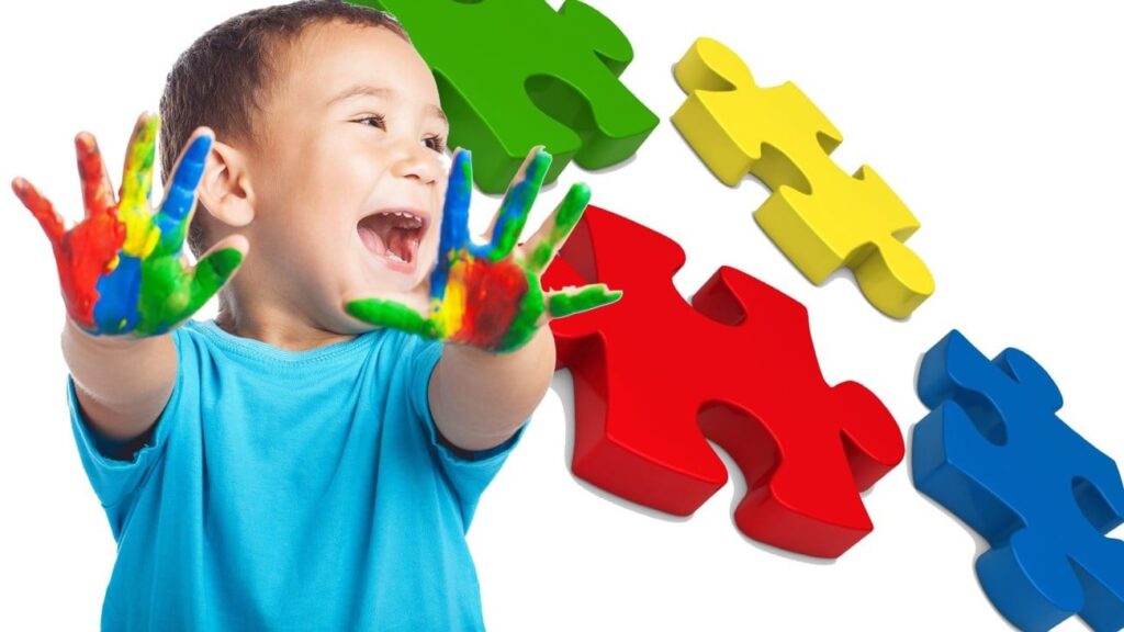 crianca-com-autismo-e-transtornos-deve-receber-professor-de-apoio