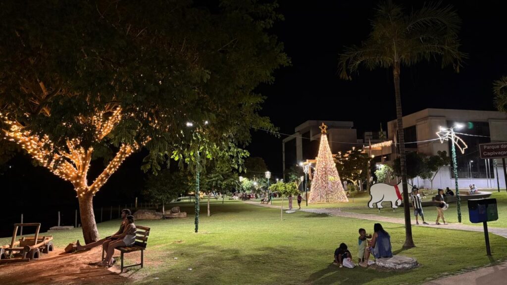 parque-das-capivaras-e-centro-administrativo-da-prefeitura-ganham-iluminacao-especial-de-natal-em-itauna