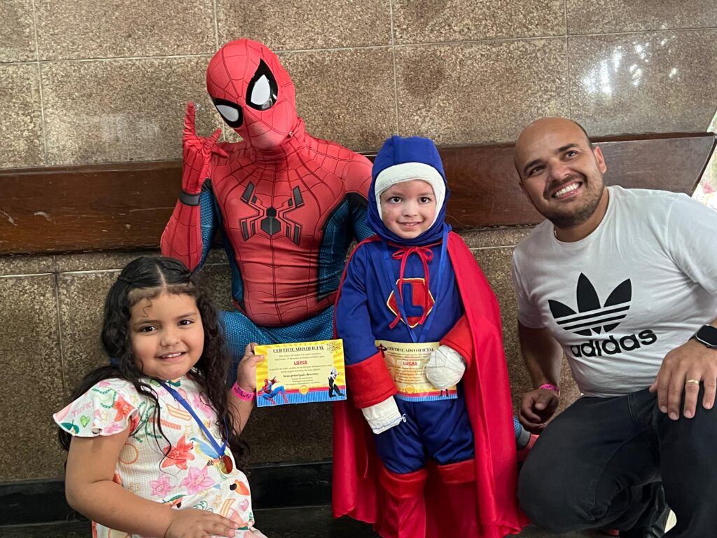 hospital-joao-xxiii-celebra-alta-do-pequeno-lucas-apos-acidente-domestico-e-mais-de-60-dias-de-tratamento-de-queimaduras