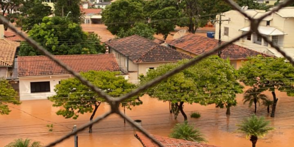 secretaria-de-saude-orienta-populacao-sobre-cuidados-no-periodo-chuvoso-em-minas-gerais