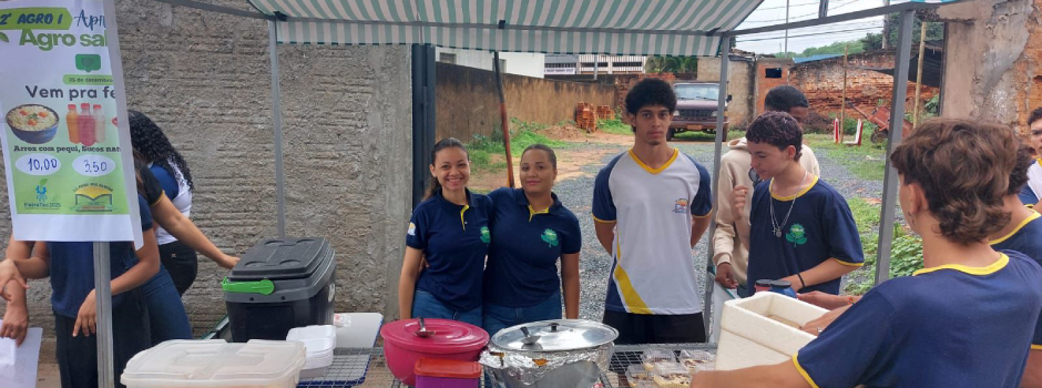 escola-estadual-promove-feira-que-integra-agronegocio-e-tecnologia 