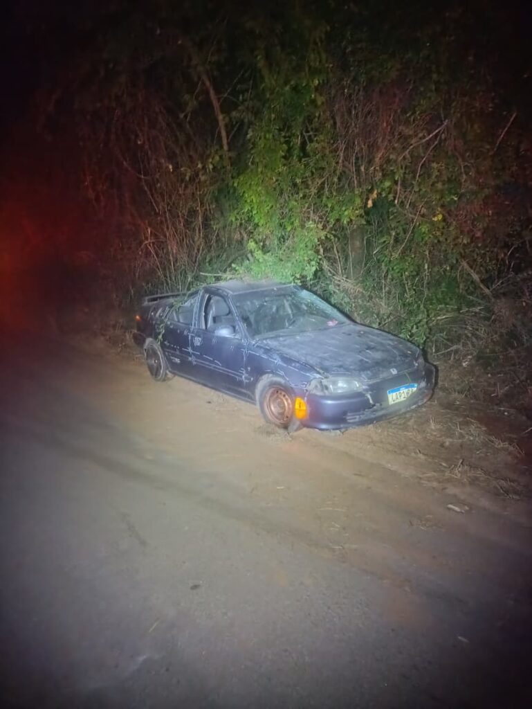capotamento-na-lmg-818-deixa-motorista-ferido-entre-para-de-minas-e-florestal