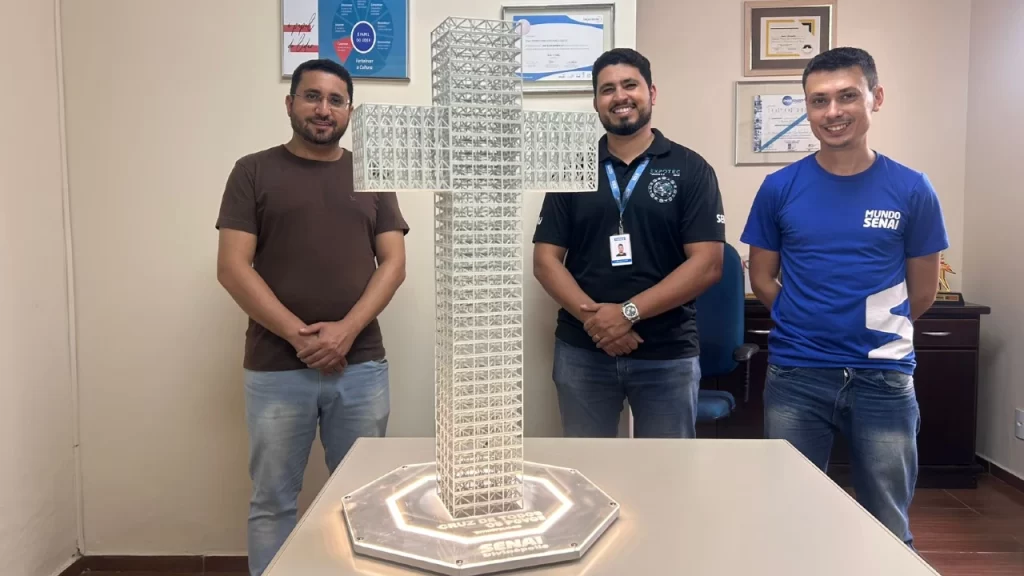 senai-cria-replica-em-3d-da-maior-cruz-do-mundo-em-divinopolis