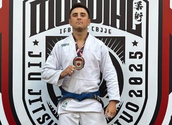 atleta-divinopolitano-conquista-2o-lugar-no-mundial-de-jiu-jitsu-em-sao-paulo