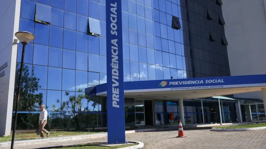 inss-muda-regras-e-promete-cortar-fila-de-beneficios-no-pais