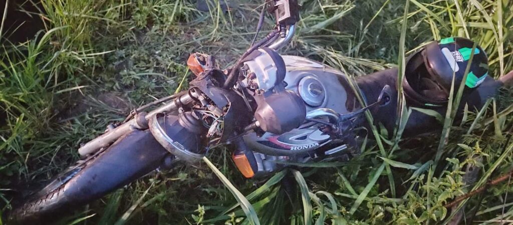 motociclista-fica-gravemente-ferido-apos-acidente-na-mg-431-em-para-de-minas