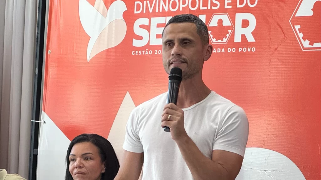 prefeito-libera-r$-8-milhoes-para-bancar-transporte-e-evitar-nova-paralisacao-em-divinopolis