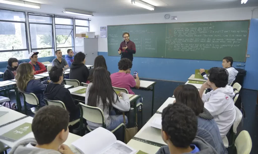 professores:-piso-do-magisterio-tem-reajuste-acima-da-inflacao