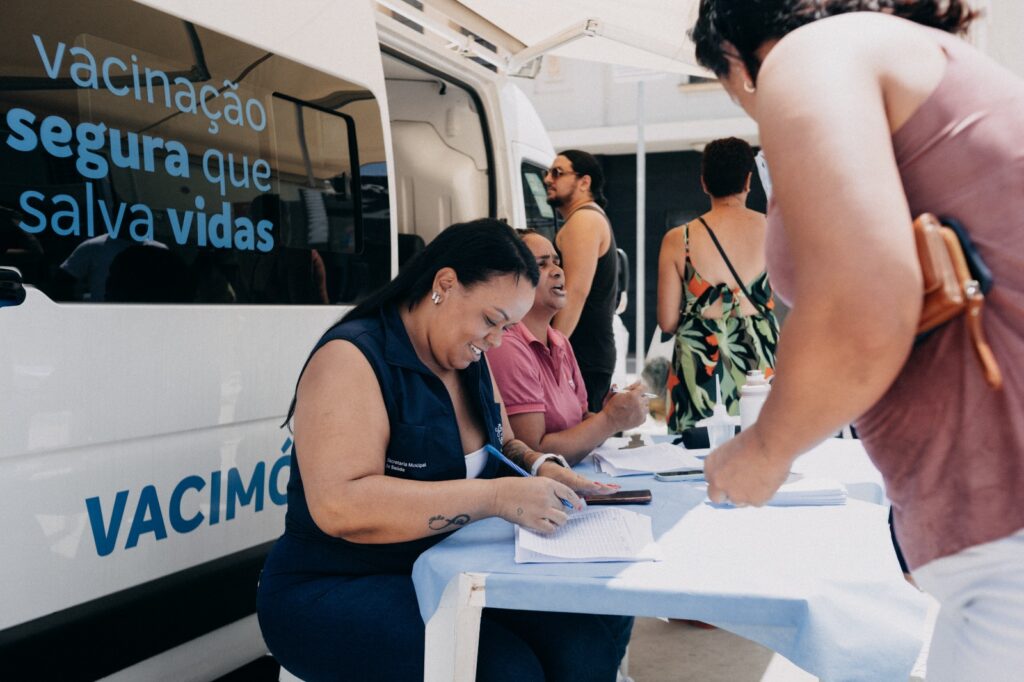 com-apoio-do-estado,-nova-lima-amplia-pontos-de-vacinacao-contra-a-dengue