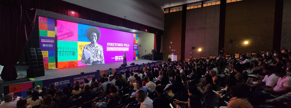 secretaria-de-estado-de-educacao-realiza-encontro-presencial-com-todos-os-diretores-da-rede-estadual-para-planejar-ano-letivo-de-2026
