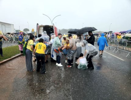 tempestade-e-raio-em-ato-pro-bolsonaro:-30-vao-ao-hospital,-alguns-em-estado-grave;-diz-corpo-de-bombeiros-do-df