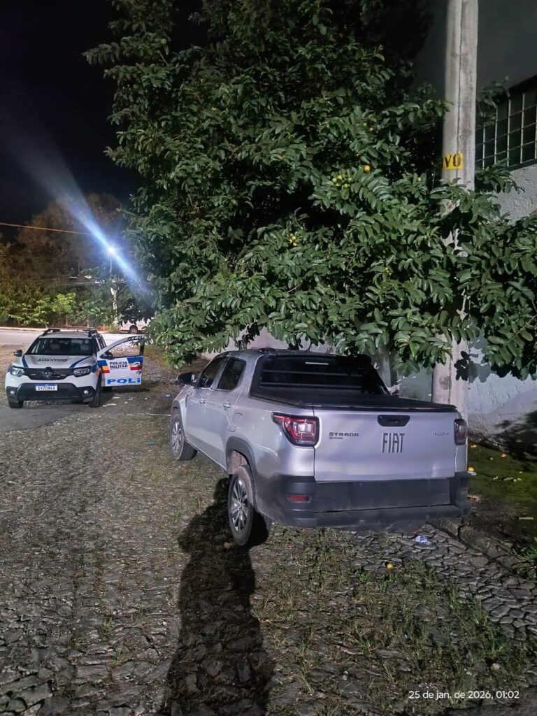 caminhonete-furtada-na-avenida-amazonas-e-localizada-pela-pm-em-divinopolis