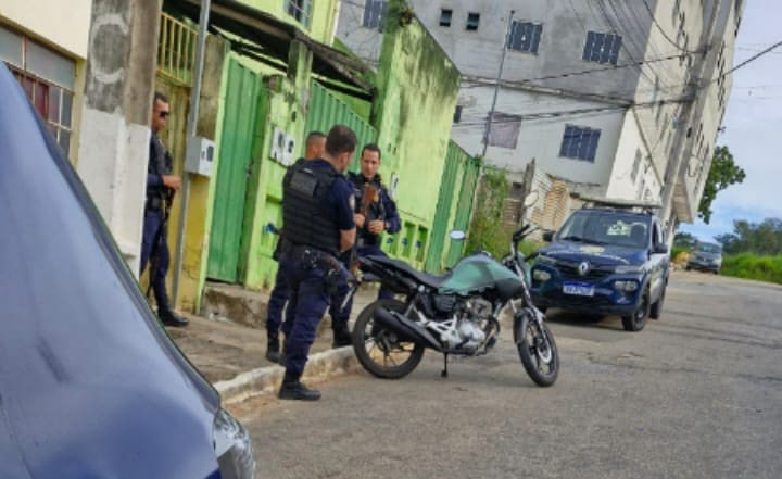 motocicleta-com-sinais-de-adulteracao-e-apreendida-pela-guarda-civil-municipal-em-nova-serrana
