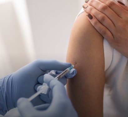 prefeitura-de-itauna-inicia-vacinacao-contra-a-dengue-para-criancas-e-adolescentes-de-10-a-14-anos